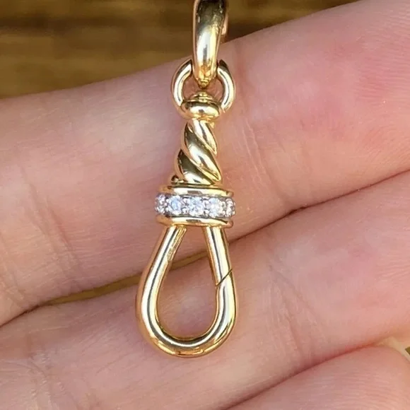 New tags David Yurman 18k gold diamond amulet grabber. - Picture 3 of 6
